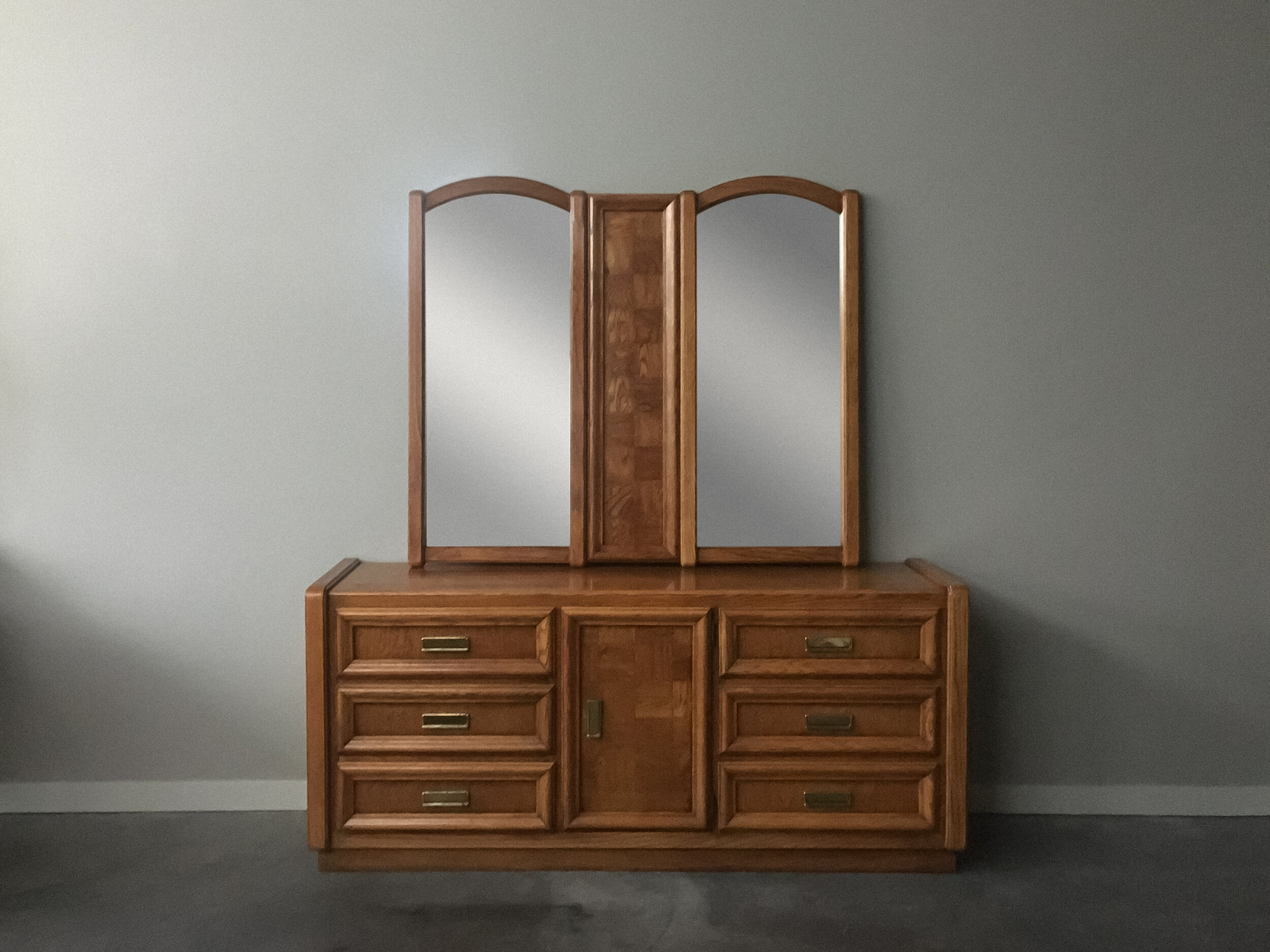 Vintage double mirror dresser discount